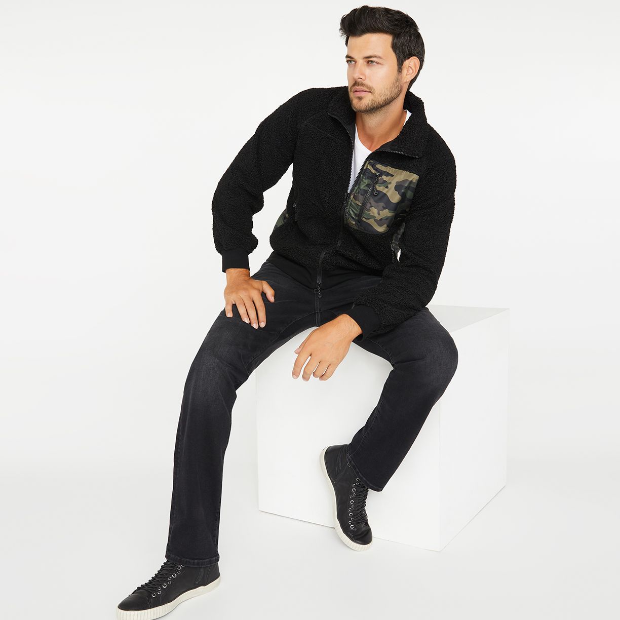 Last Chance: Men's Outerwear, Sweaters & More Up to 70% Off